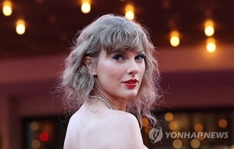 테일러 스위프트, 트럼프 '눈치'?..슈퍼화요일 바이든 지지언급 없었다