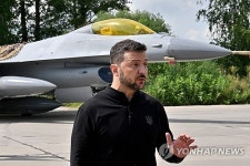 젤렌스키, F16 전투기 배치에 감격...우크라 공군 새로운 장 열었다