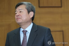 광복절에 日 기미가요·태극기 뒤집기…박민 KBS 사장 재차 사과