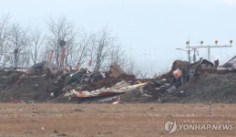 무안공항 활주로 끝 콘크리트 둔덕, 사고 키웠나
