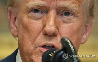 트럼프 대통령, 푸틴과 우크라이나 종전 대화 중... 국제정세 관심 증폭!
