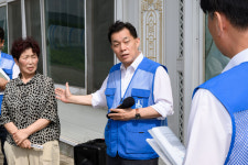 이재준 수원시장, 입북동 가스·수도 설치 요청  민원현장 점검... 불편 민원 신속히 해결