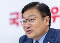조정식 압박에도 여야 대치…원 구성 협상 물꼬 트일까