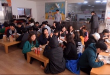 [뉴스투데이 L] 생활맥주, ‘기부 한파’ 속 기부 실천…가맹점주와 아동복지 후원