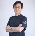 [직장인 헬스클리닉] 백영걸 유디치과 원장과 알아보는 휴가철 치아 건강 망치는 3가지 습관
