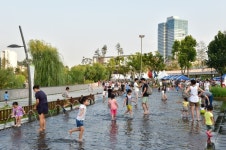 광교호수공원 여름철 안전관리 시행..구명장비 추가·수질관리·위험행위 계도