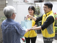 [뉴스투데이 E] 동서식품, 소외 이웃에게 ‘사랑의 반찬’ 전달
