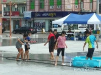 “더위야 물러가라”…상주시, 왕산공원 일원서 물총대전 행사