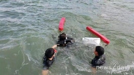 울진해경, 후포항 앞 해상서 추락한 40대 낚시객 구조