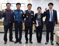 의성경찰, 보이스피싱 피해 예방한 농협 직원 2명 감사장