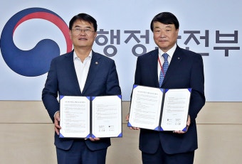 [CEO 리포트] 한글과컴퓨터 부활시키는 '마이더스 손' 김상철 회장, 27개 계열사는 AI부터 코로나 마스크까지 진출