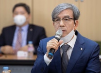 [뉴스 속 직업] 셀트리온제약 꺾은 대장주 씨젠의 천종윤 대표, 이대교수 출신 ‘성공신화’?