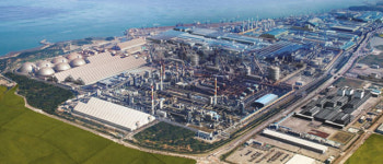 [핫이슈] 법원 명령도, 정규직 전환도 무용지물… 한달 넘게 점거 농성 이어가는 현대제철 비정규직 노조