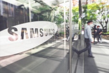 삼성전자, 실적 좋은데 주가는 ‘털썩’…‘52주 신저가’ 경신