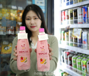 [신상NEWS] GS25 ‘딸바막걸리’‧하이트진로 ‘진로 핑크 에디션’…주류업계 ‘핑크 바람’