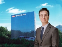 [직장 돋보기 분석] 평균연봉 7500만원인 한미약품…젊은 피 경영으로 합산 매출 5조원 겨냥