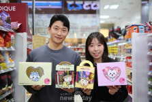 [신상NEWS] CU ‘그림비’·GS25 ‘모남희’·세븐일레븐 ‘한교동’…화이트데이는 캐릭터와 함께