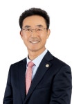 [인터뷰] 재부함안군향우회장·엔디에프 이기용 대표 향우회원들과의 봉사활동은 모두의 기쁨이죠