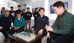 [JOB현장에선] 롯데월드·비츠로셀, ‘노사문화대상’ 대통령상 수상 비결은?