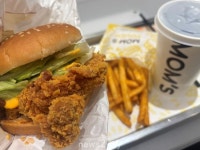 [현장] 이게 미국 정통의 맛...맘스터치 신메뉴 에드워드 리 햄버거 먹어보니