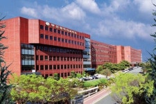 부산교육감 선거, 탄핵 정국에 정치색 물든 난파전... 정책 경쟁으로 가자는 자성의 목소리 나와