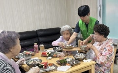 [ESG 한발 더] BBQ·아워홈·NS홈쇼핑·쿠팡, 무더위·집중호우에 나눔 활동 전개