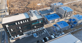 “엘케이켐, 반도체용 고난이도 소재 대체社로 주목”<신한투자證>