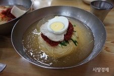 아~ 올드보이 그 만두집? 부산영화제 소문난 맛집 여기!