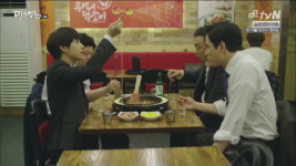 [정보공개서논평] 유가네닭갈비, 미생 덕에 떴는데 실속은 없네