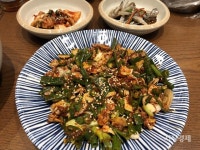 [이성복의 소주 한잔] 참기름-숙성간장의 유혹, 연안식당 꼬막비빔밥