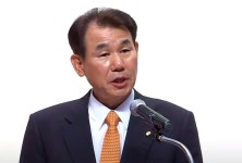 정은보 금감원장 시장충격에 지방銀 취약... 감독 강화