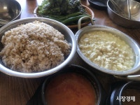 [포천 일동면 맛집, 괸돌주막가든] 된장에 보리밥 쓱쓱 이거야 이거