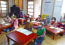어르신 만학의 꿈 실현... 산청군, 문해교육 유공기관 선정