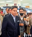 자급 유입 많지만 나갈 돈도 많네... 이마트 바짝 긴장