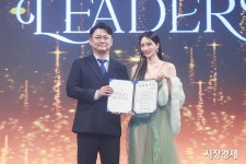 [포토] 미코리더스 자선행사... 2013 미스코리아 전북 선 최연청, 영화배우 부문 수상