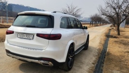 [시승기] 도로 위의 호화 거실, 벤츠 GLS 580 타보니