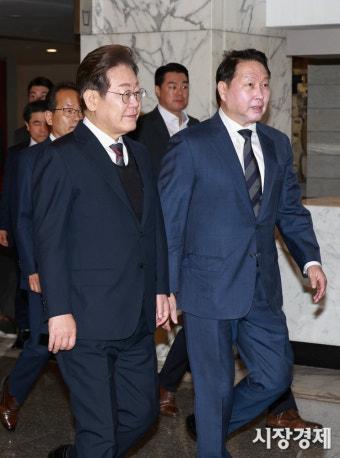 [포토] 이재명 대선후보, 경제5단체 간담회 참석