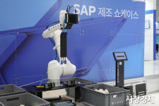 [포토] 혁신 기술 총집합...스마트테크 2025 개막