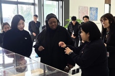 라 보떼 루이 비통 크리에이티브 디렉터, 씨앤씨인터내셔널 공장 방문