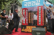 ‘상비약 편의점 판매 확대’ 논란, 직역 이기주의?
