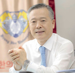 “한의과대학관 개관 계기로 한의대 교육 개편 박차 가할 것”