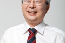 거제시 염용하 용하한의원장, 총선 출마 선언