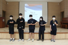 생극중, 독립운동가 기리며 한 달 동안 독립운동가 명찰 단다