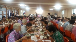 경산자인제일교회， 경로당 어르신 점심 대접