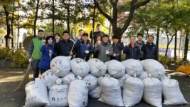 경산시 회계과, 서부2동 근린공원 일대 대청소 