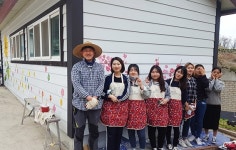 담장을 알록달록하게… ˝마을이 밝아졌어요˝