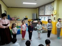 의성군， 유치원 원아 `다도·예절 교실` 프로그램 운영