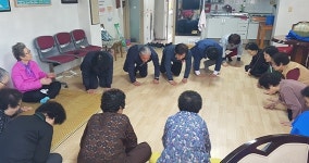 포항시 우창동행정복지센터, 어버이날 맞이 경로당 어르신 방문