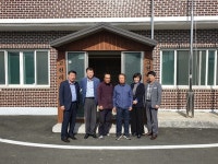 영천시 기업유치과, 자매결연마을 경로당 방문...나눔의 시간 가져 