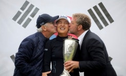 고진영, LPGA 에비앙 챔피언십 역전 우승…세계 랭킹·상금 1위